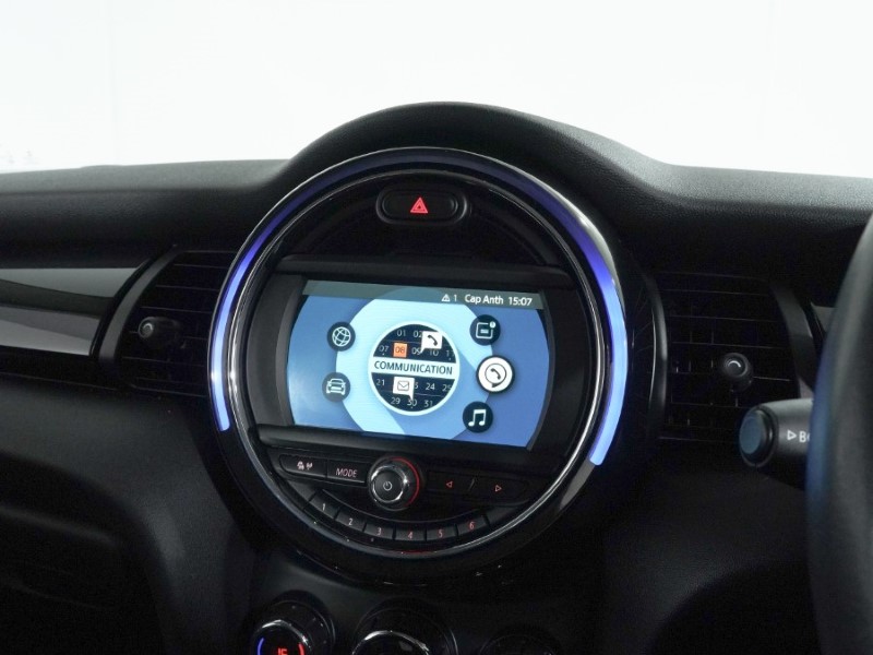 2020 (70) MINI HATCHBACK 1.5 Cooper Classic II 3dr 5127876