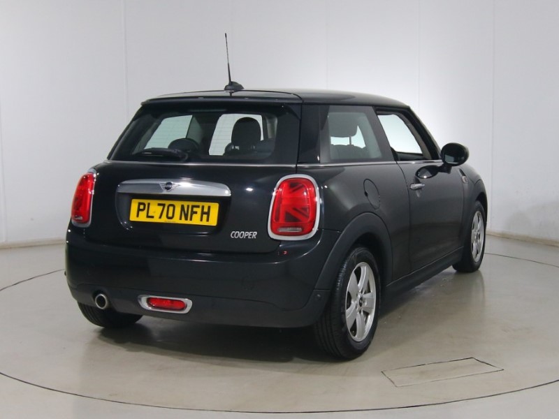 2020 (70) MINI HATCHBACK 1.5 Cooper Classic II 3dr 5127890
