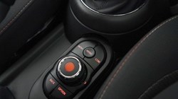 2020 (70) MINI HATCHBACK 1.5 Cooper Classic II 3dr 5127872