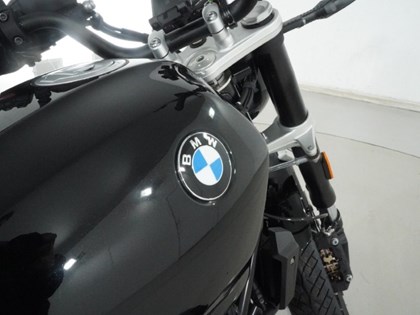 2025 (25) BMW Motorrad R12 (24MY)