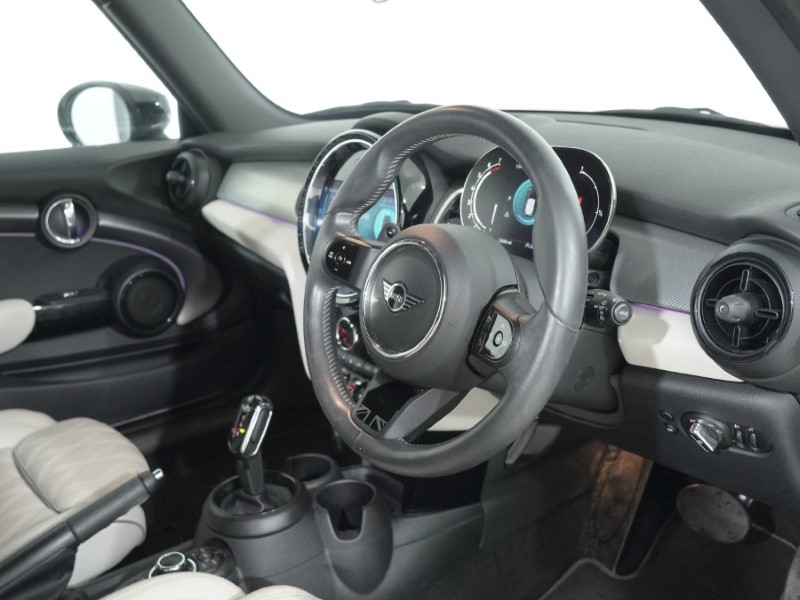 2021 (71) MINI HATCHBACK 2.0 Cooper S Exclusive 3dr Auto 5121728