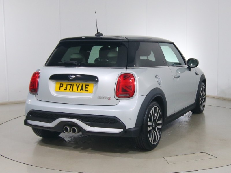2021 (71) MINI HATCHBACK 2.0 Cooper S Exclusive 3dr Auto 5121760