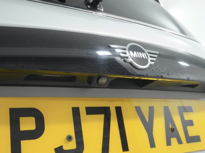 2021 (71) MINI HATCHBACK 2.0 Cooper S Exclusive 3dr Auto 5121712