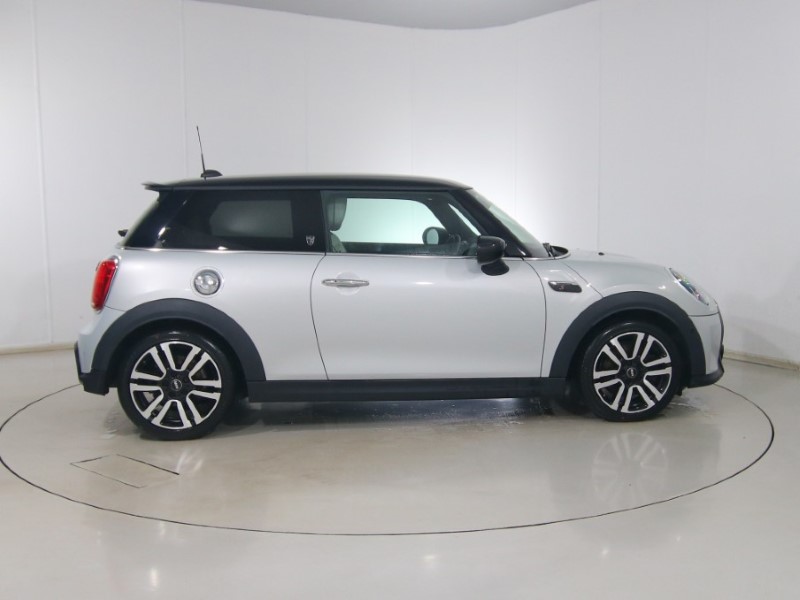 2021 (71) MINI HATCHBACK 2.0 Cooper S Exclusive 3dr Auto 5121761