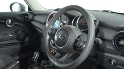 2018 (68) MINI HATCHBACK 1.5 One II 3dr Step Auto 5123233
