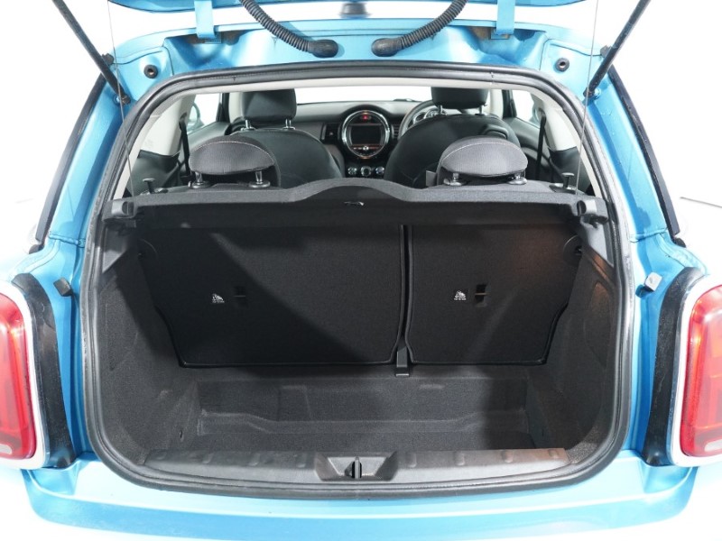 2018 (68) MINI HATCHBACK 1.5 One II 3dr Step Auto 5123225