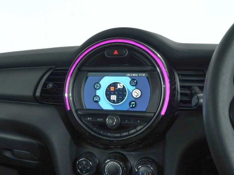 2018 (68) MINI HATCHBACK 1.5 One II 3dr Step Auto 5123243