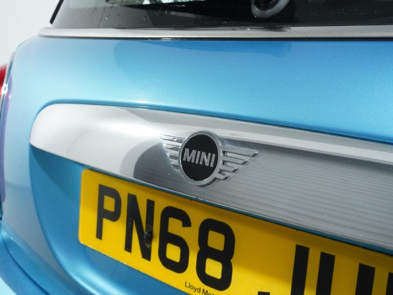 2018 (68) MINI HATCHBACK 1.5 One II 3dr Step Auto 5123222