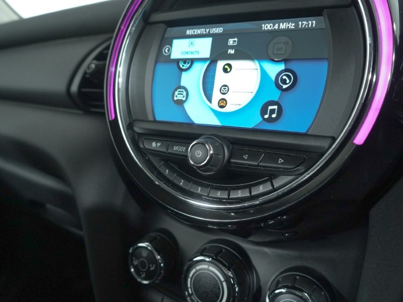 2018 (68) MINI HATCHBACK 1.5 One II 3dr Step Auto 5123251