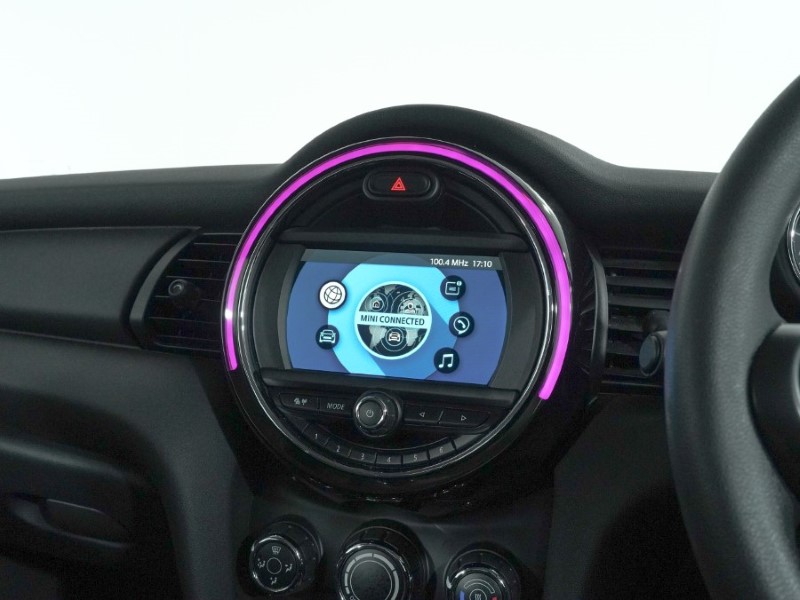 2018 (68) MINI HATCHBACK 1.5 One II 3dr Step Auto 5123246