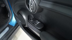 2018 (68) MINI HATCHBACK 1.5 One II 3dr Step Auto 5123237