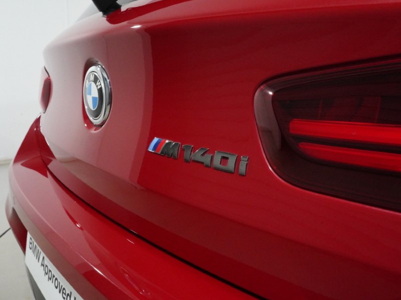 2019 (19) BMW 1 SERIES M140i Shadow Edition 3dr Step Auto 5156062