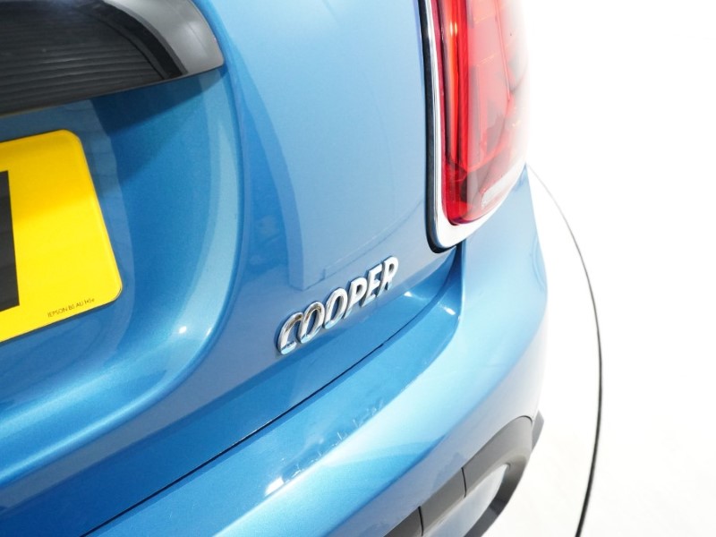 2023 (23) MINI HATCHBACK 1.5 Cooper Classic 5dr 5133627