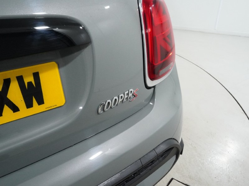 2022 (72) MINI HATCHBACK 2.0 Cooper S Classic 3dr Auto 5133201