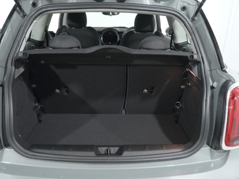 2022 (72) MINI HATCHBACK 2.0 Cooper S Classic 3dr Auto 5133204