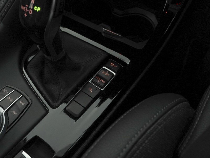 2020 (70) BMW X1 sDrive 18i Sport 5dr Step Auto 5260360