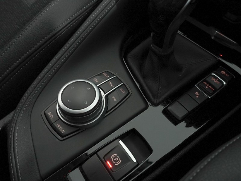 2020 (70) BMW X1 sDrive 18i Sport 5dr Step Auto 5260361