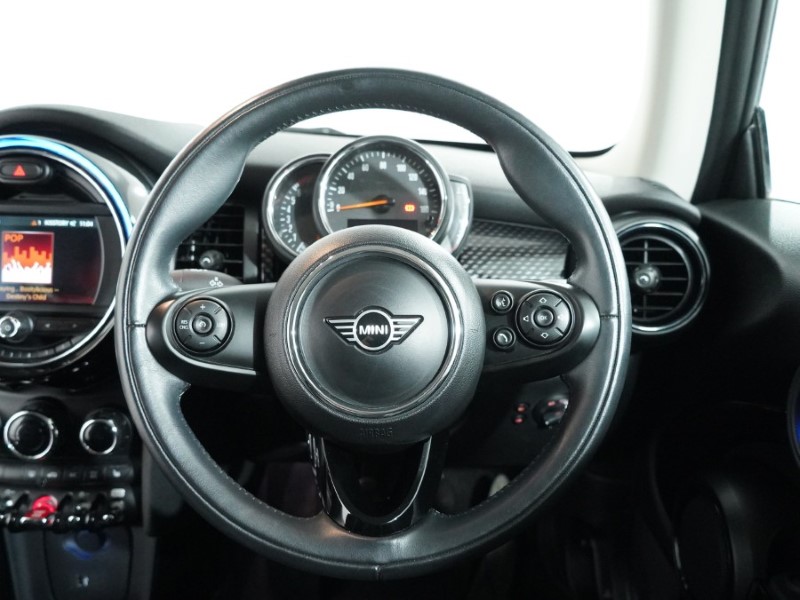 2019 (19) MINI HATCHBACK 2.0 Cooper S Classic II 3dr 5157622