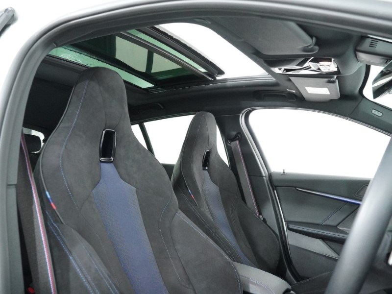 2024 (73) BMW 1 SERIES M135i xDrive 5dr Step Auto 5180757