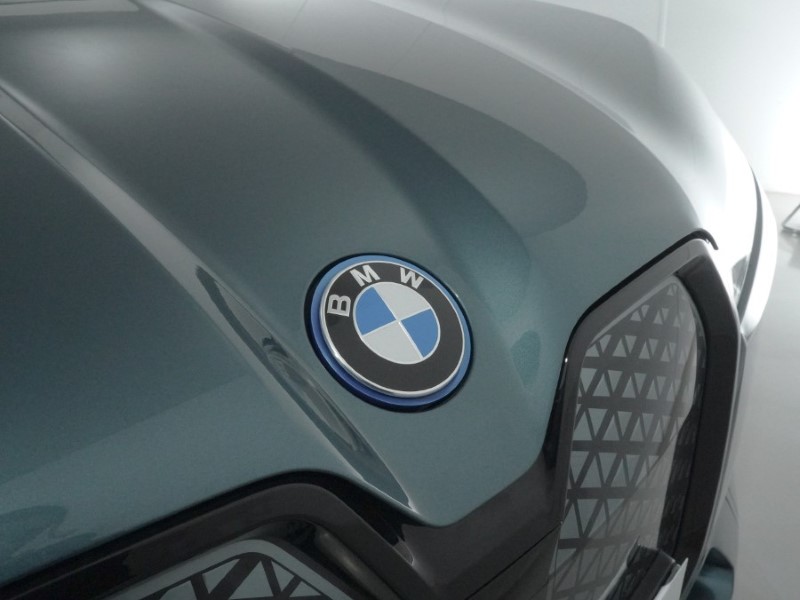 2023 (73) BMW iX 240kW xDrive40 M Sport 76.6kWh 5dr Auto 5164817