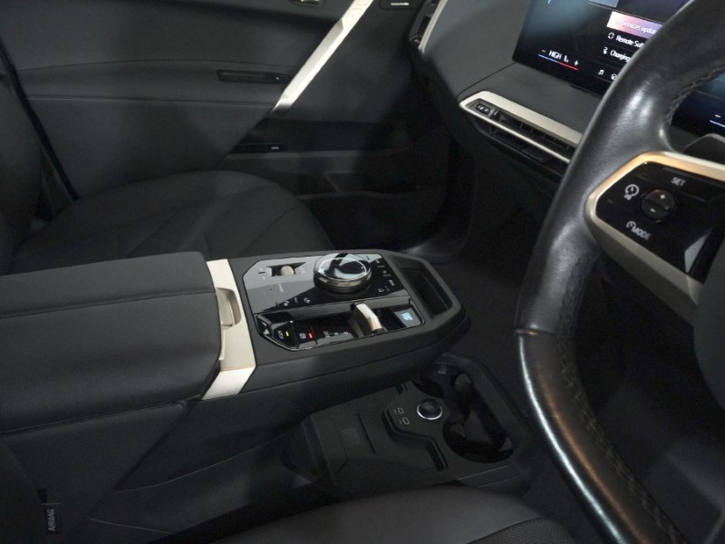 2023 (73) BMW iX 240kW xDrive40 M Sport 76.6kWh 5dr Auto 5164825