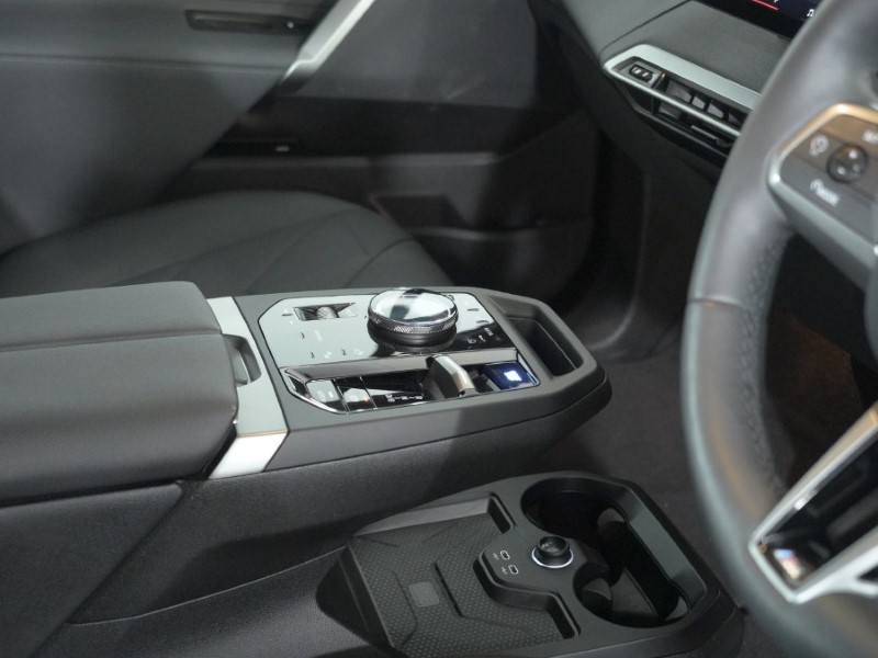 2024 (74) BMW iX 240kW xDrive40 M Sport 76.6kWh 5dr Auto 5166095