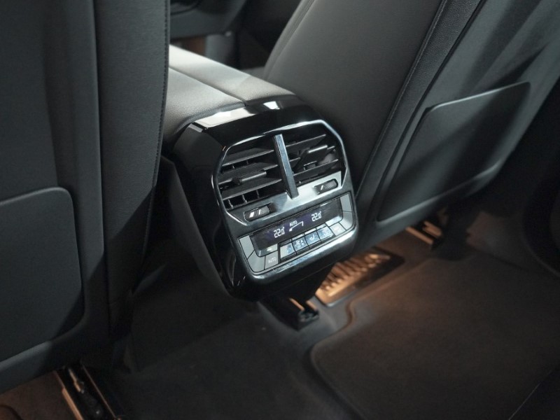 2024 (74) BMW iX 240kW xDrive40 M Sport 76.6kWh 5dr Auto 5166077