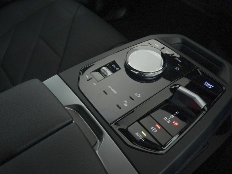 2024 (74) BMW iX 240kW xDrive40 M Sport 76.6kWh 5dr Auto 5166104