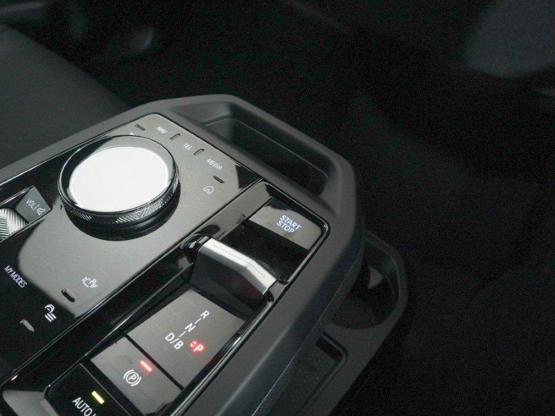 2024 (74) BMW iX 240kW xDrive40 M Sport 76.6kWh 5dr Auto 5166105