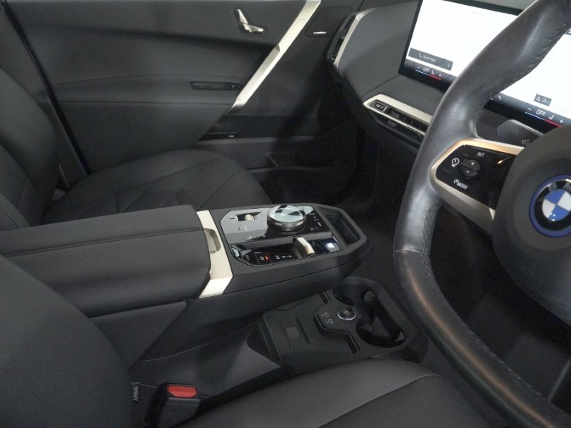 2024 (73) BMW iX 240kW xDrive40 M Sport 76.6kWh 5dr Auto 5165732