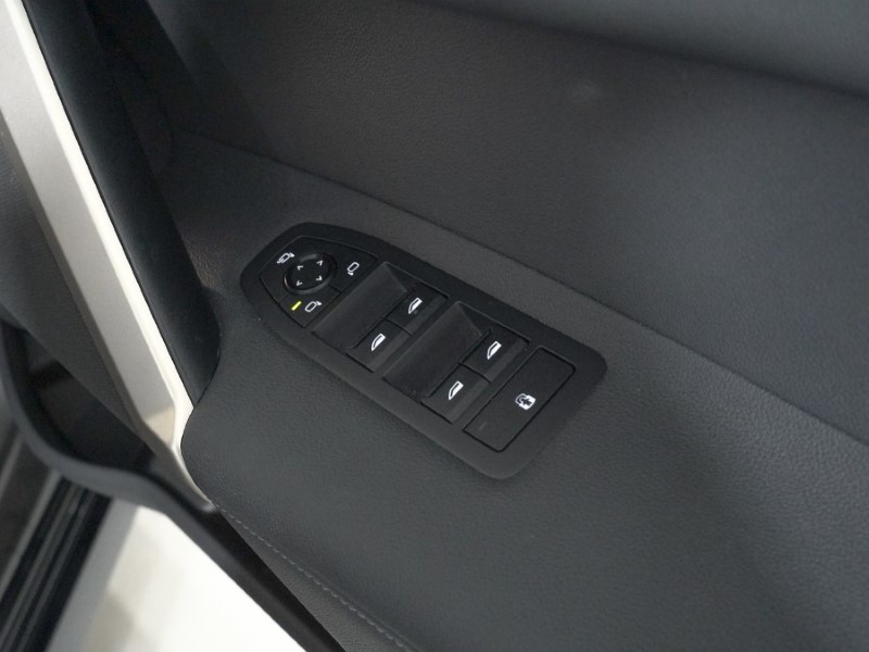 2024 (73) BMW iX 240kW xDrive40 M Sport 76.6kWh 5dr Auto 5165736