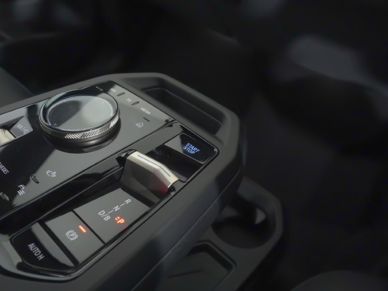 2024 (73) BMW iX 240kW xDrive40 M Sport 76.6kWh 5dr Auto 5165745