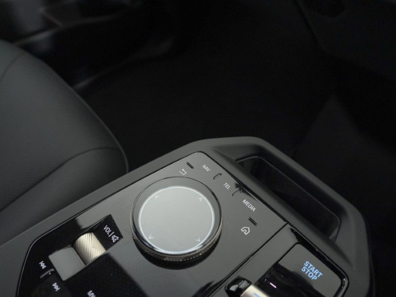 2024 (73) BMW iX 240kW xDrive40 M Sport 76.6kWh 5dr Auto 5165743