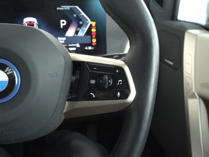 2024 (73) BMW iX 240kW xDrive40 M Sport 76.6kWh 5dr Auto 5166187