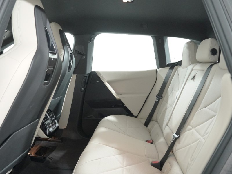 2024 (73) BMW iX 240kW xDrive40 M Sport 76.6kWh 5dr Auto 5166172