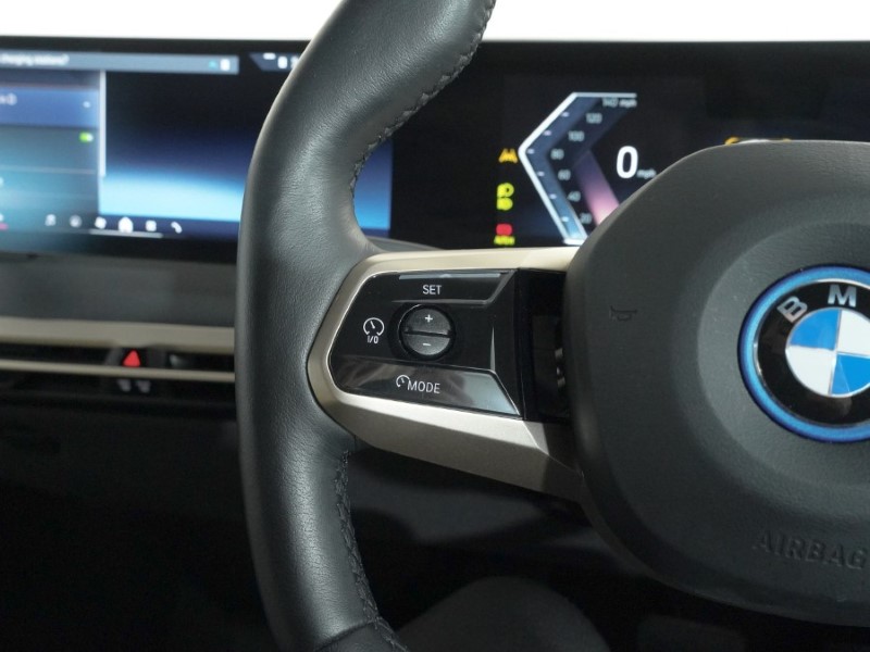 2024 (73) BMW iX 240kW xDrive40 M Sport 76.6kWh 5dr Auto 5166188