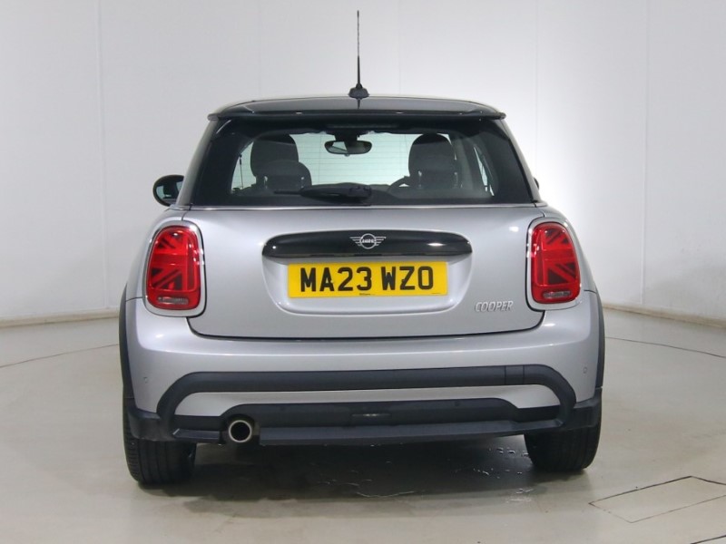 2023 (23) MINI HATCHBACK 1.5 Cooper Classic Premium 3dr 5160969