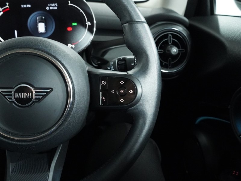 2023 (23) MINI HATCHBACK 1.5 Cooper Classic Premium 3dr 5160962