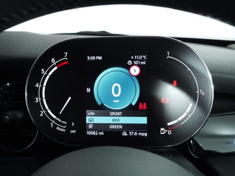 2023 (23) MINI HATCHBACK 1.5 Cooper Classic Premium 3dr 5160960