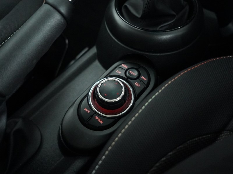 2023 (23) MINI HATCHBACK 1.5 Cooper Classic Premium 3dr 5160945