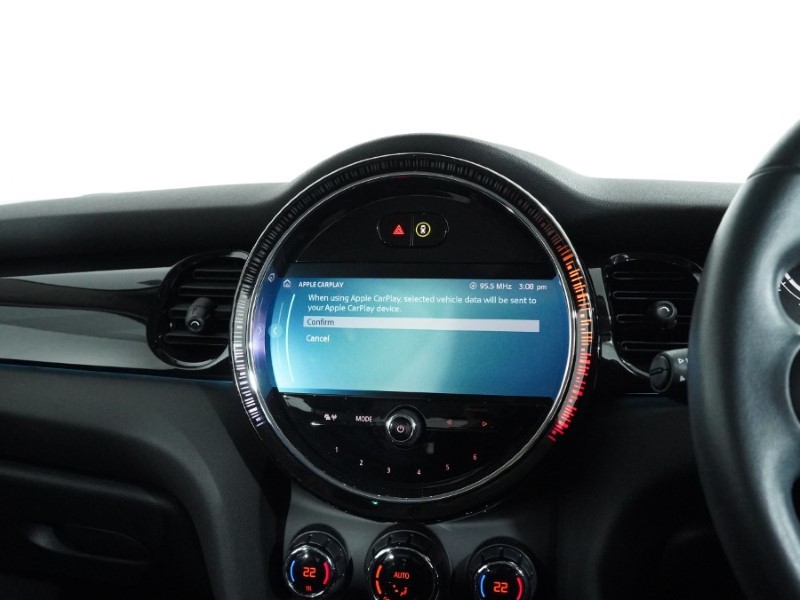 2023 (23) MINI HATCHBACK 1.5 Cooper Classic Premium 3dr 5160950