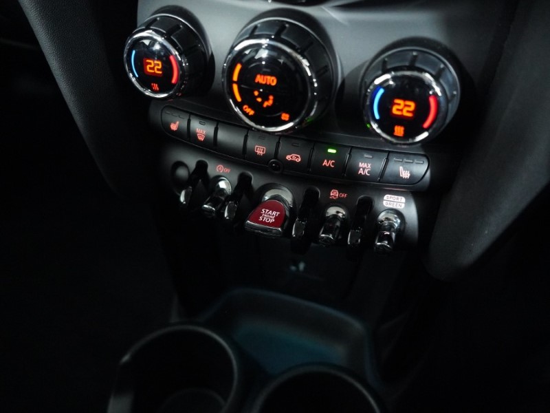 2023 (23) MINI HATCHBACK 1.5 Cooper Classic Premium 3dr 5160952