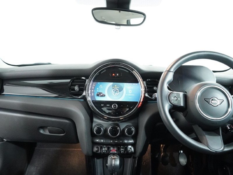 2023 (23) MINI HATCHBACK 1.5 Cooper Classic Premium 3dr 5160935