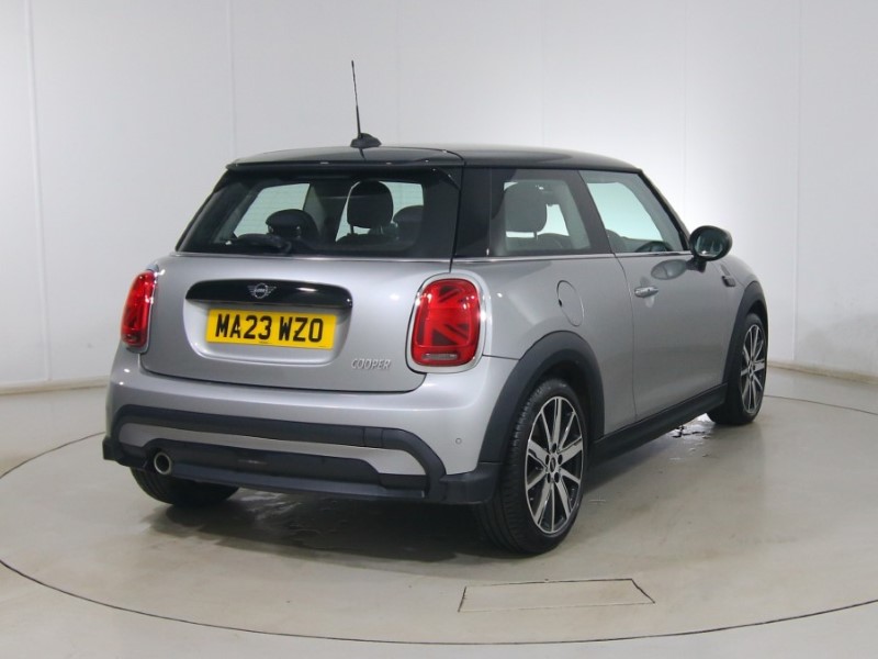 2023 (23) MINI HATCHBACK 1.5 Cooper Classic Premium 3dr 5160970