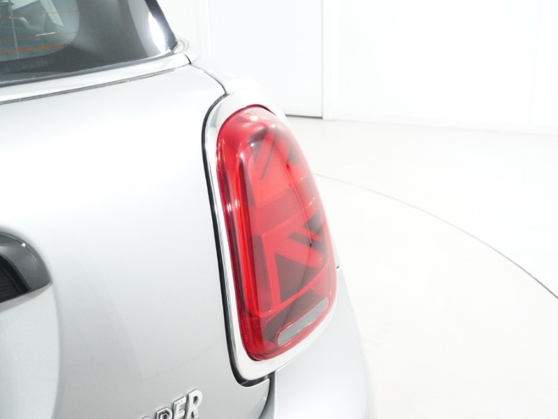 2023 (23) MINI HATCHBACK 1.5 Cooper Classic Premium 3dr 5160930