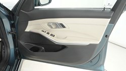 2020 (70) BMW 3 SERIES 320i Sport 4dr Step Auto 5228519