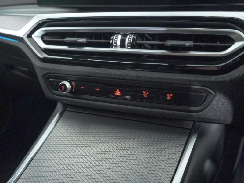 2023 (23) BMW 3 SERIES 320i M Sport 4dr Step Auto 5185230