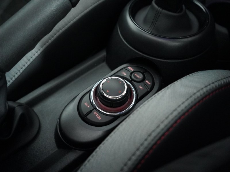 2024 (73) MINI HATCHBACK 1.5 Cooper Sport Premium Plus 3dr Auto 5159418