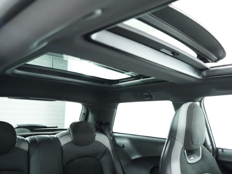 2024 (73) MINI HATCHBACK 1.5 Cooper Sport Premium Plus 3dr Auto 5159398