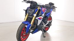 2026 (26) BMW Motorrad F900 R (25MY) 5517196